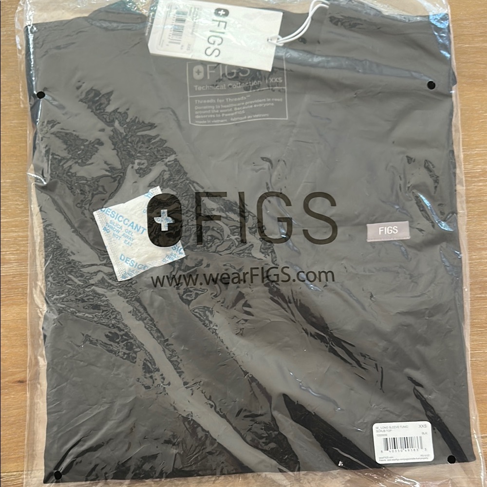 FIGS Scrub Top